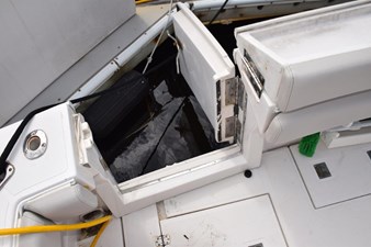 Transom door and gate