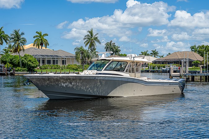 45_grady_white_profiles_20