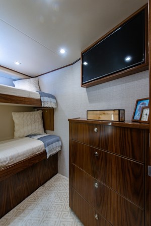 Forward Guest Cabin