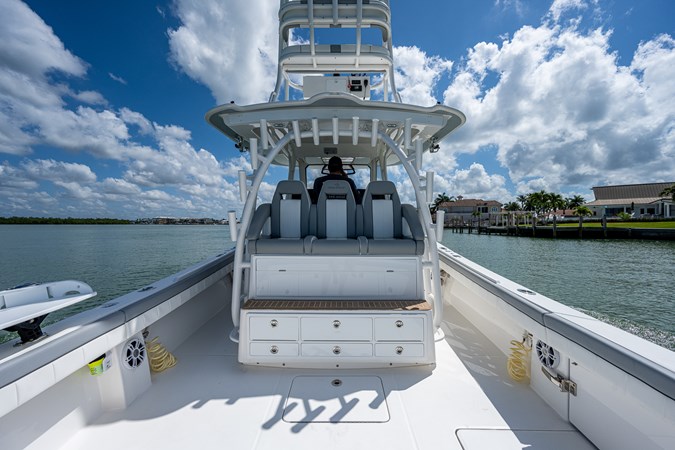 41_regulator_dog_house_ii_cockpit_9