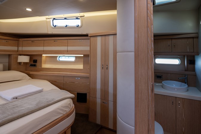 APANI MASTER'S ROOM 2