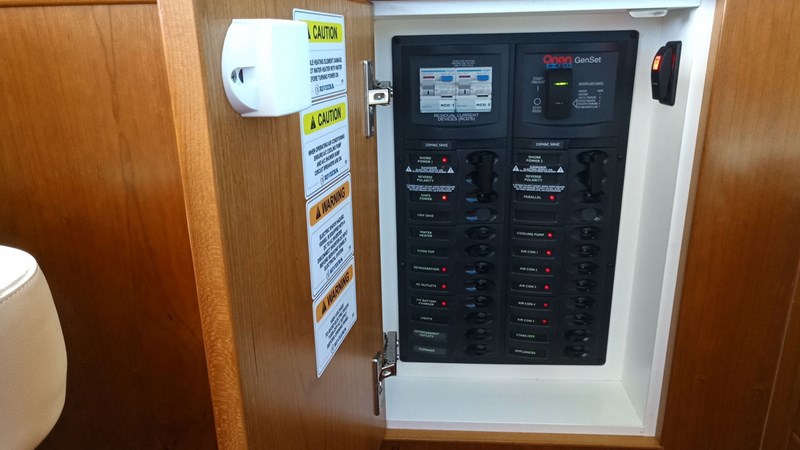 2018 Riviera 43 Open Bridge electric system