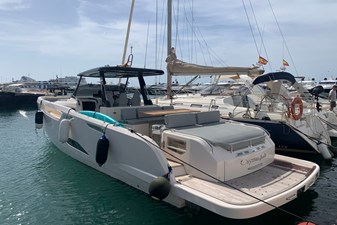 Photo.smartyachting.Cayman400WA (2)