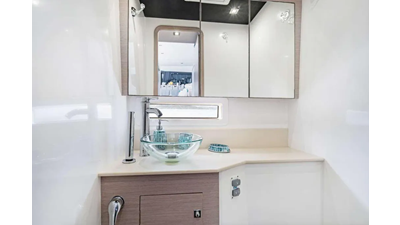 6. 2024 Dufour Catamarans 48