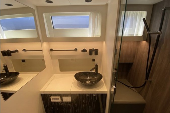 CANADOS GLADIATOR 493 OUTBOARD_20