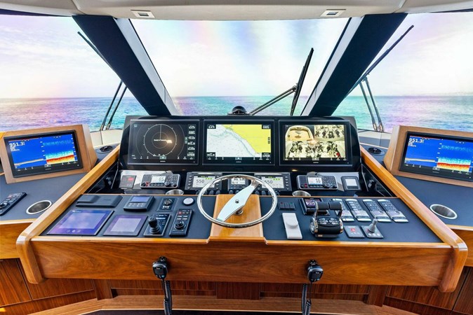 2018 Viking 80 Skybridge 'Team Mayhem'