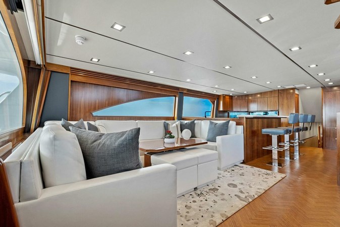 2018 Viking 80 Skybridge 'Team Mayhem'