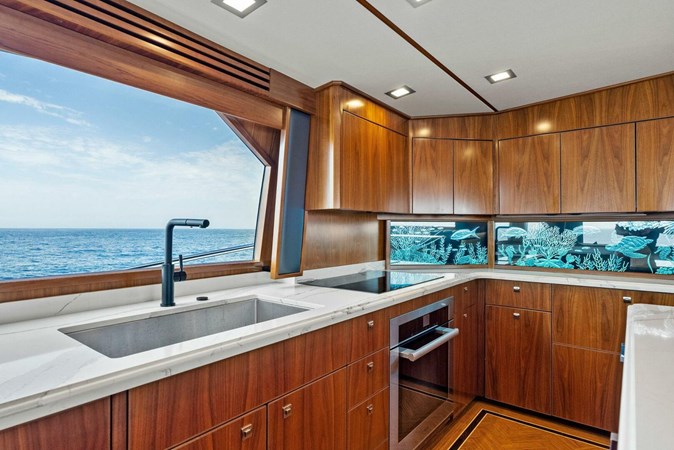 2018 Viking 80 Skybridge 'Team Mayhem'