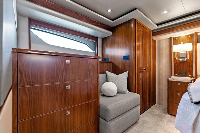 2018 Viking 80 Skybridge 'Team Mayhem'