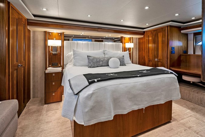 2018 Viking 80 Skybridge 'Team Mayhem'