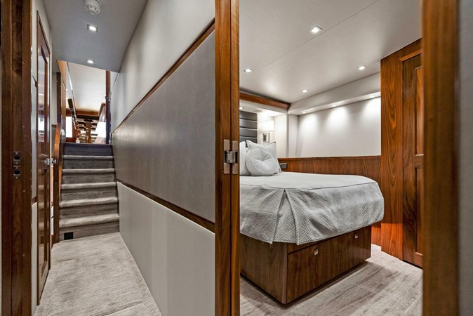 2018 Viking 80 Skybridge 'Team Mayhem'