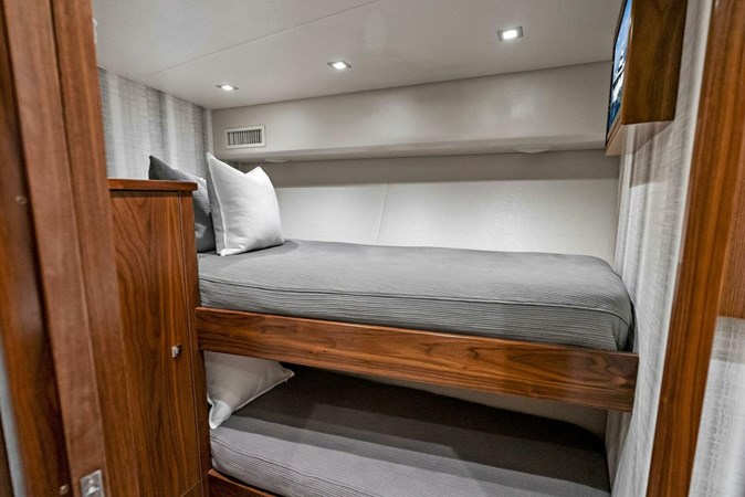 2018 Viking 80 Skybridge 'Team Mayhem'