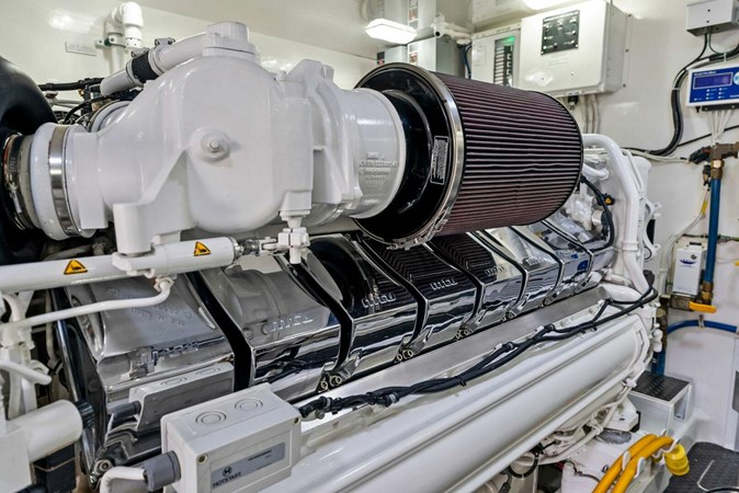 2018 Viking 80 Skybridge 'Team Mayhem'