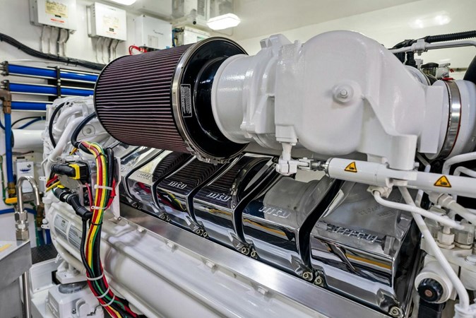 2018 Viking 80 Skybridge 'Team Mayhem'