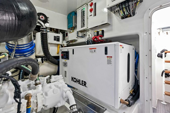 2018 Viking 80 Skybridge 'Team Mayhem'