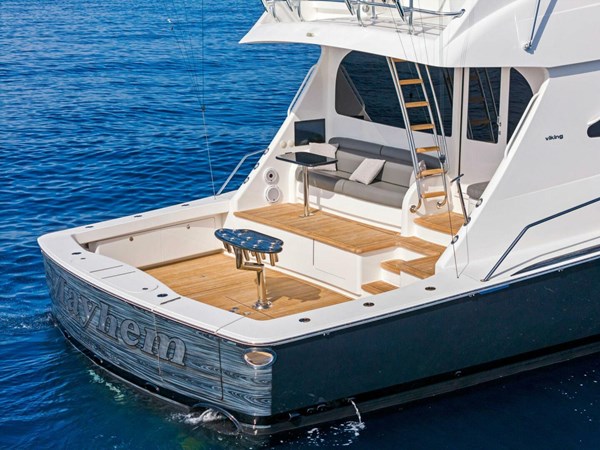 2018 Viking 80 Skybridge 'Team Mayhem'