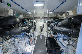 70 Hatteras_Morgan Bertam_13