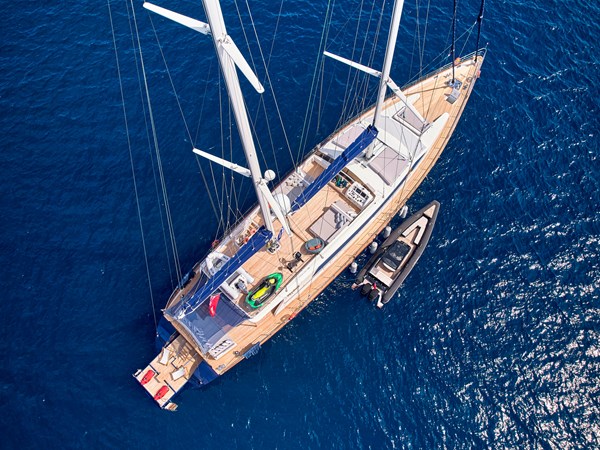 BOOBALE - THE YACHT (1)