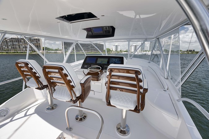 2024 Viking 68 Convertible- GYS TRADE- Helm