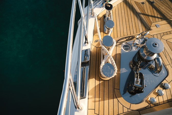 Tamusia deck equipment