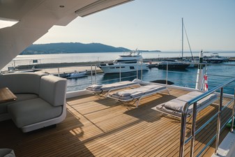 Tamusia upper aft dek