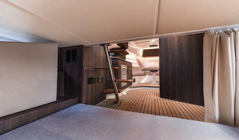 Oryx 379 Cabin