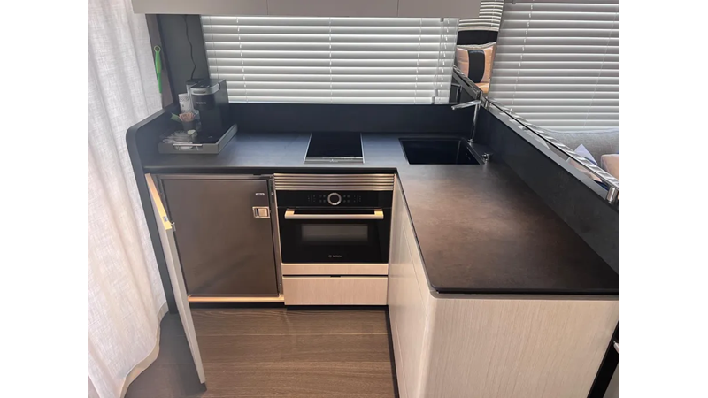 2024-astondoa-as5-power-9496423-20240806163411232-1_XLARGE