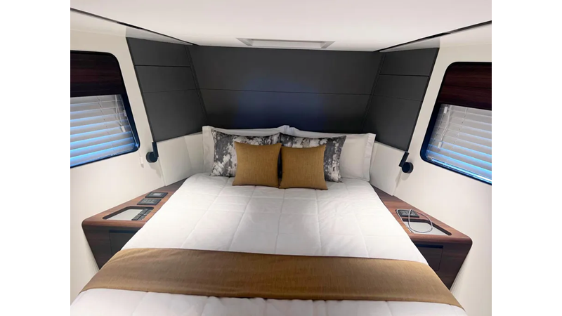 2024-astondoa-as5-power-9496423-20240806163427367-1_XLARGE