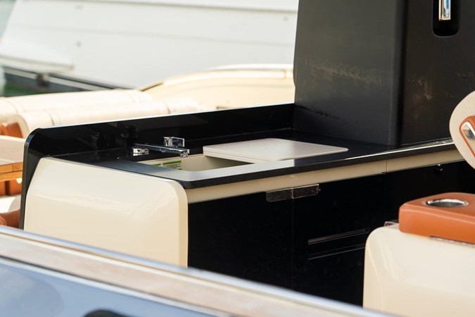 27b4a7e5-ff3f-410d-9072-46c894687b06