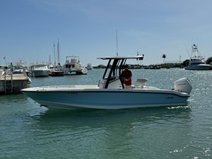 2022-boston-whaler-250-dauntless-power-9594851-20241026072247938-1_XLARGE