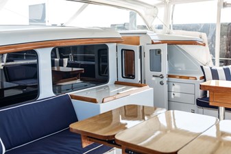 30. Mid cockpit access to pilothouse.
