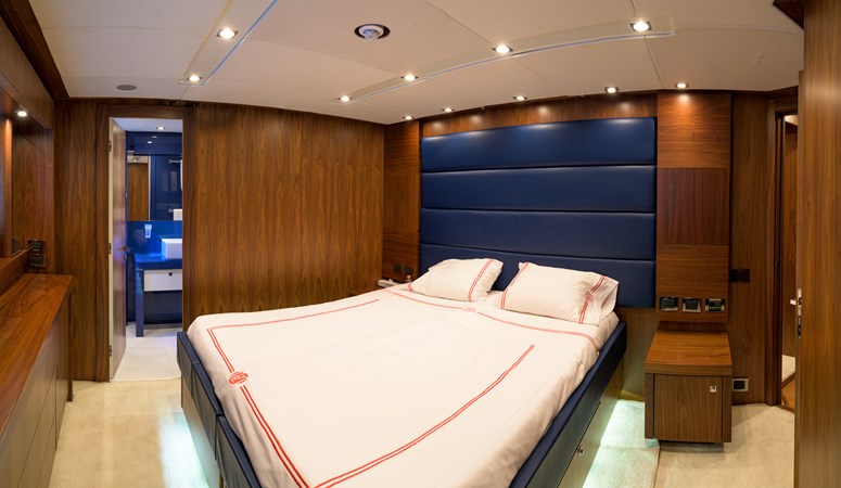 Yacht SUNSEEKER M5 2013 -32