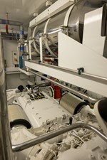 Yacht SUNSEEKER M5 2013 -28