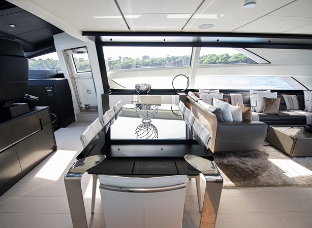2021 Pershing 9X - Magic of Ayr - Dining Are