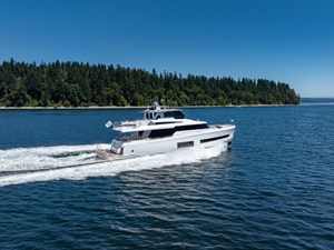 Horizon V68-Hull 12 cruising the Pacific North West.