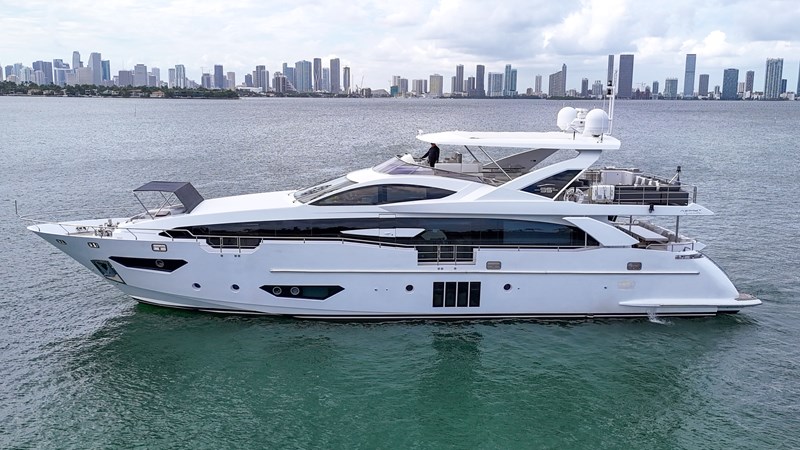 95' Azimut _ Drone-24