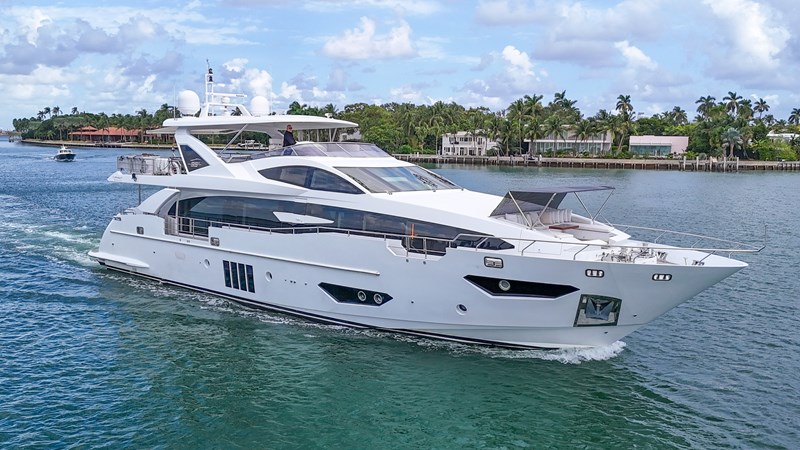 95' Azimut _ Drone-31