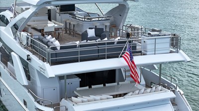 95' Azimut _ Drone-17