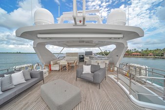 95' Azimut-51