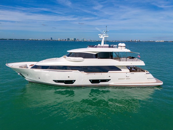 92' Ferretti Custom Yacht 'Davinci' _ Drone-15