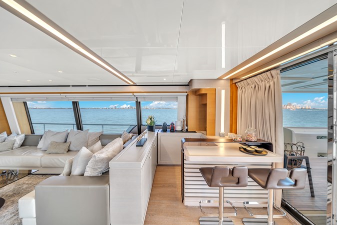 92' Ferretti Custom Yacht _D'Vinci_-15
