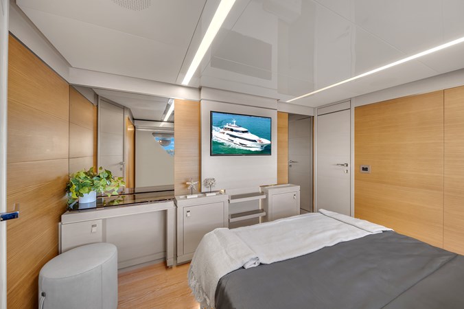 92' Ferretti Custom Yacht _D'Vinci_-27