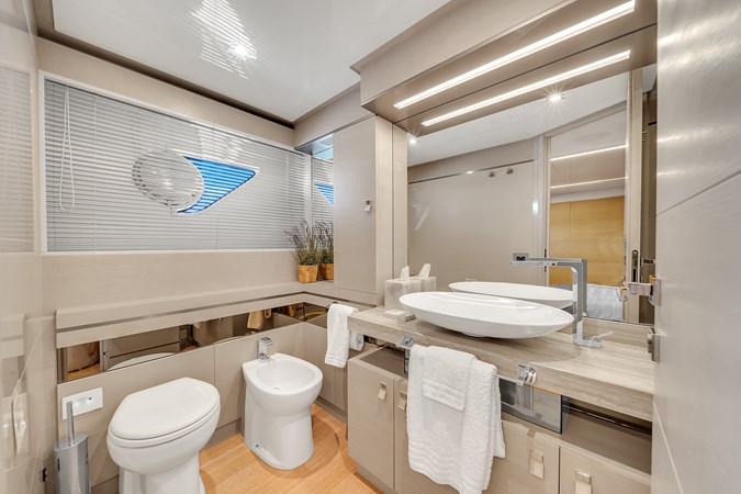 92' Ferretti Custom Yacht _D'Vinci_-28