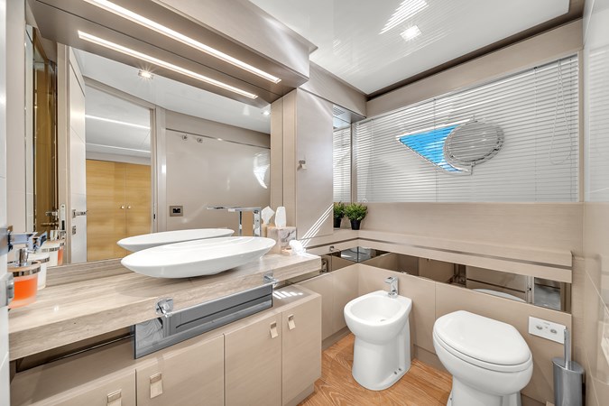 92' Ferretti Custom Yacht _D'Vinci_-35