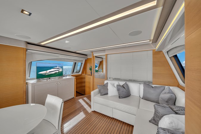 92' Ferretti Custom Yacht _D'Vinci_-45