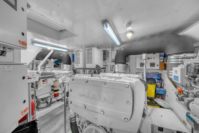 92' Ferretti Custom Yacht _D'Vinci_-72