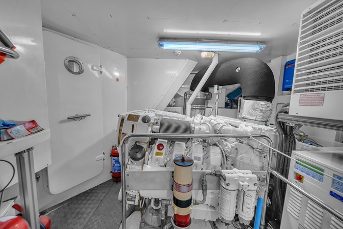 92' Ferretti Custom Yacht _D'Vinci_-73