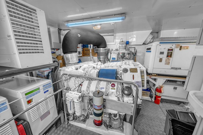 92' Ferretti Custom Yacht _D'Vinci_-74