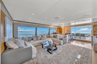 92' Ferretti Custom Yacht _D'Vinci_-14