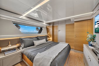 92' Ferretti Custom Yacht _D'Vinci_-23
